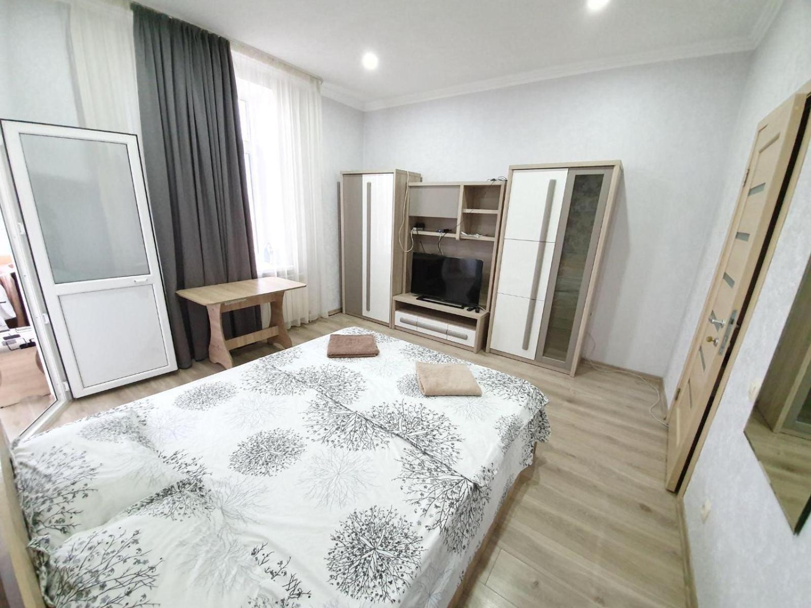 Tourist Home At Stefan Cel Mare With 2 Rooms คีชีเนา ภายนอก รูปภาพ