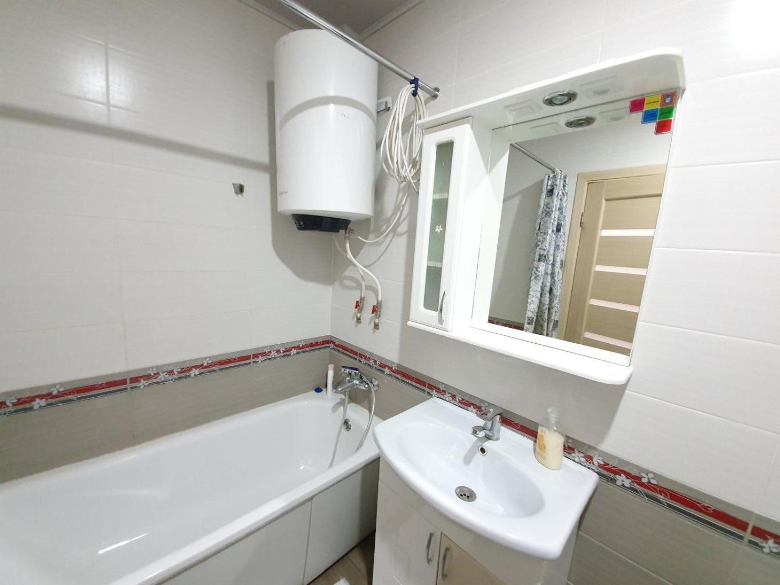 Tourist Home At Stefan Cel Mare With 2 Rooms คีชีเนา ภายนอก รูปภาพ