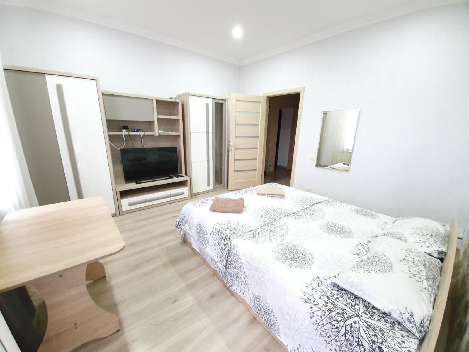 Tourist Home At Stefan Cel Mare With 2 Rooms คีชีเนา ภายนอก รูปภาพ